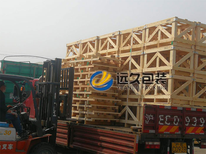 上海花格實(shí)木木箱出口加工 花格木箱